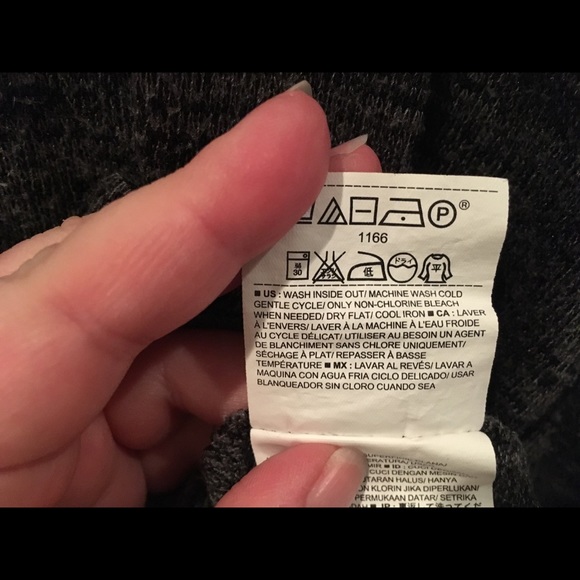 Old Navy Lightweight Marbled Grey Sweater - Picture 4 of 6